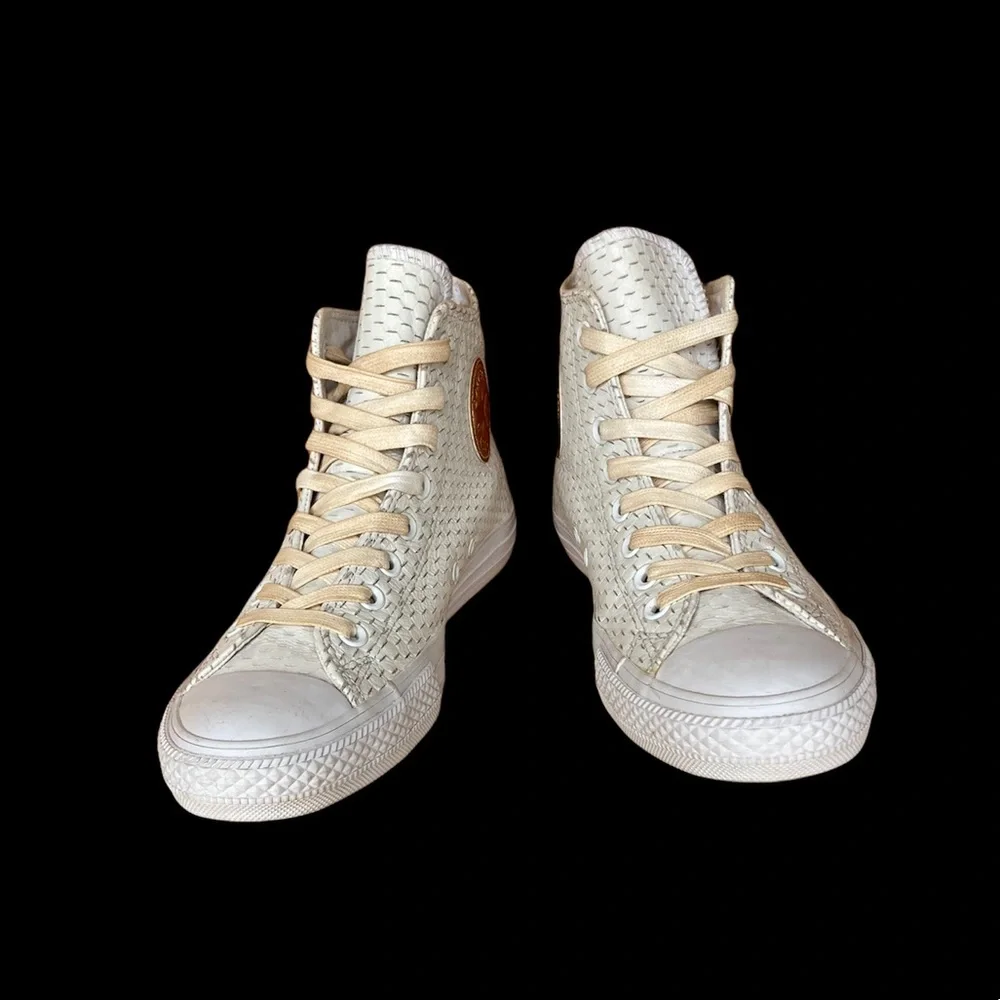 Converse Chuck Taylor All Star White Out Leather - Picture 4 of 13